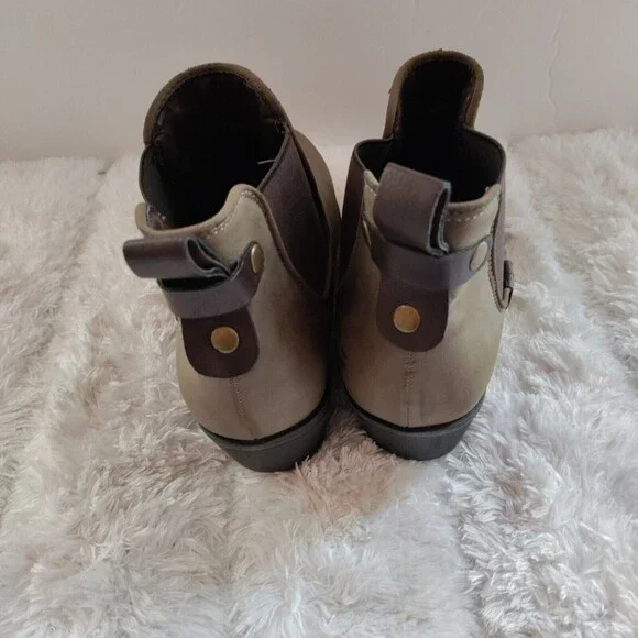 Madden Girl Ankle Boots Pull On Block Heel Women’s Size 8 Taupe Fabric - Picture 5 of 7